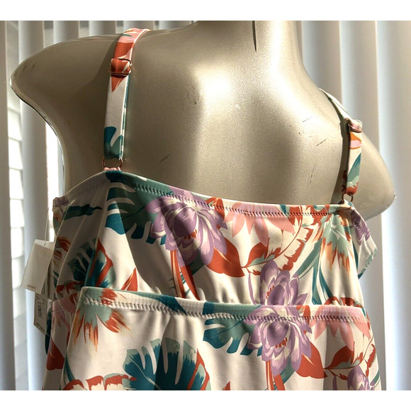 NWT Raisins Curve White And Lavender Purple Tankini Bathing Suit Top Size 2X - Picture 8 of 10